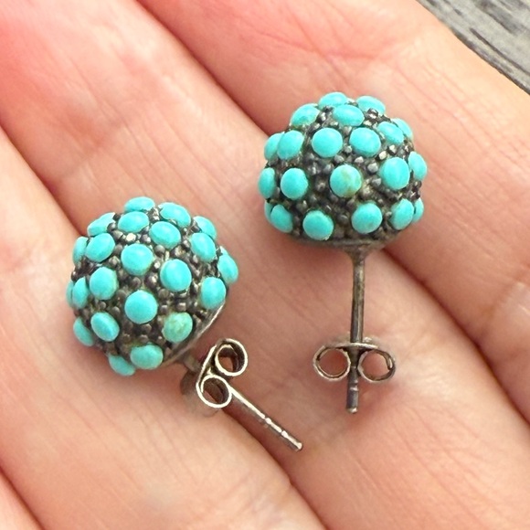 Natural turquoise solid sterling silver ball stud earrings - Picture 6 of 6